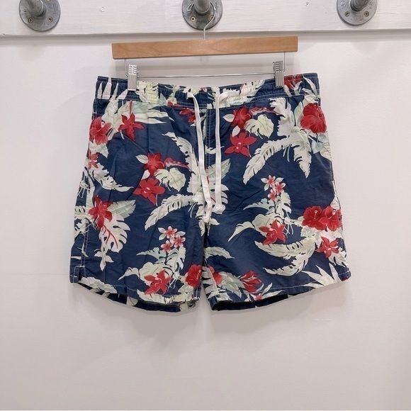 MENS floral swim trunks - Picture 1 of 9
